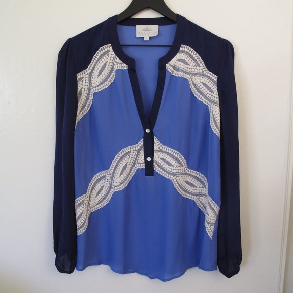 MADISON MARCUS 100% Silk Blue Lace Blouse - Picture 2 of 11